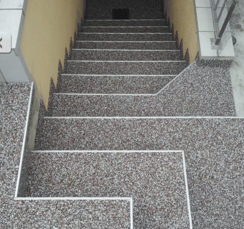 tapis-de-pierre-escalier